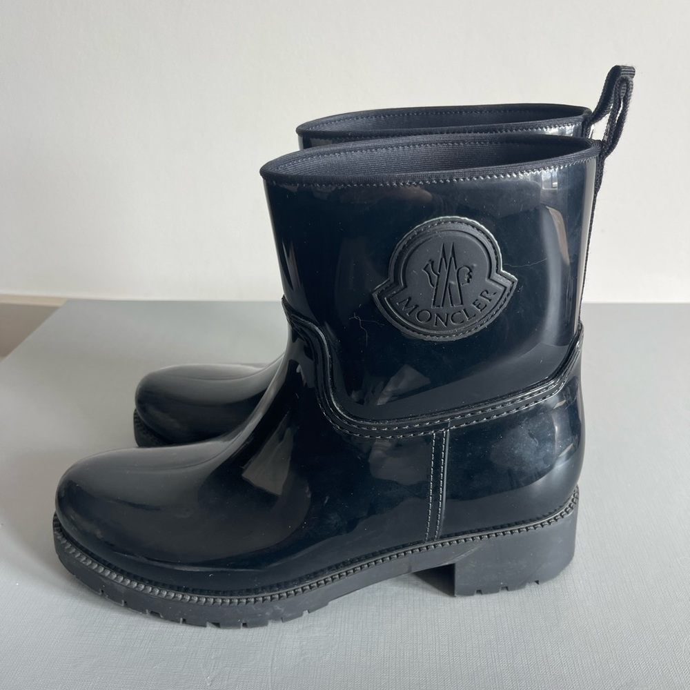 Moncler Ginette boot - Picture 3 of 5